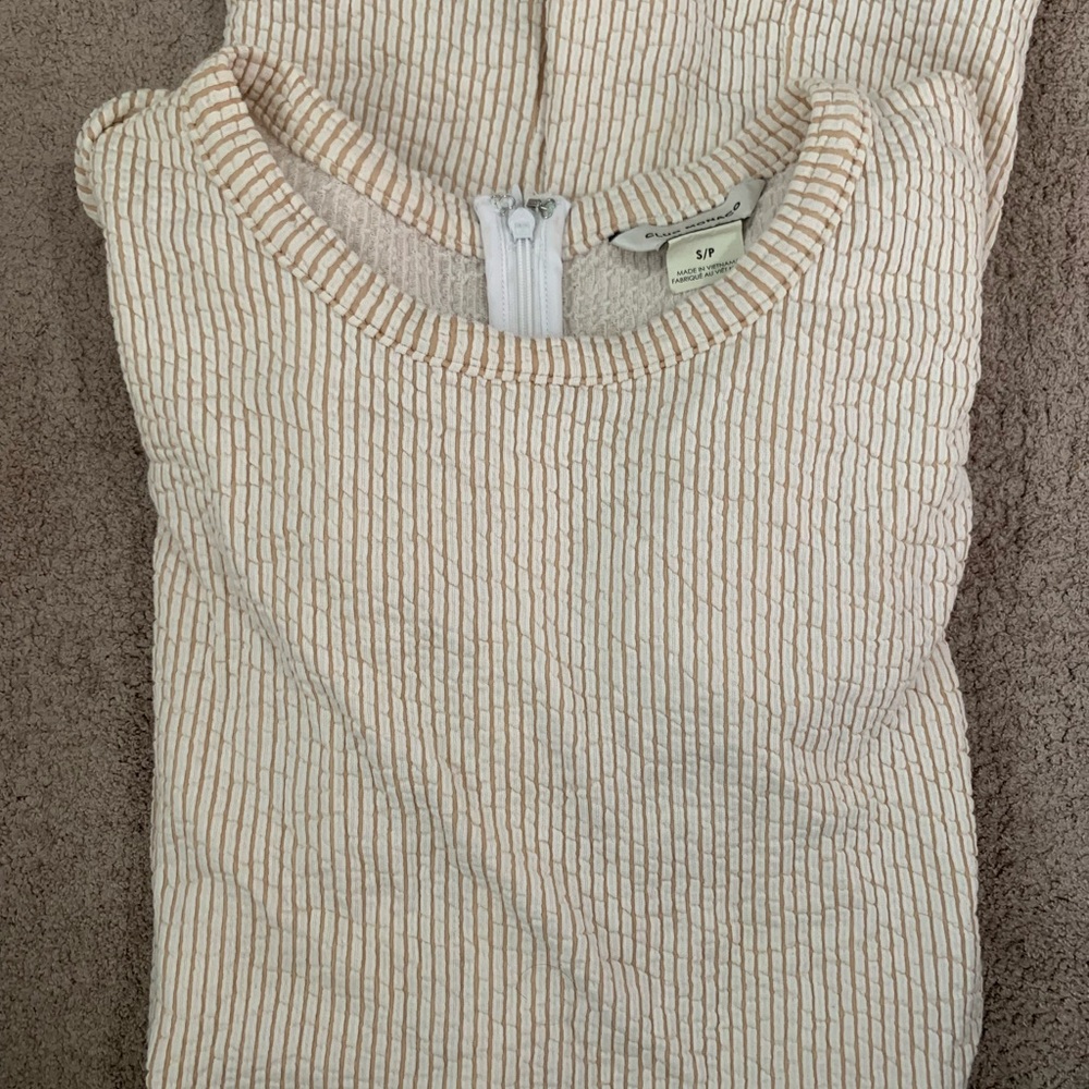 Club Monaco Beige Textured linen tshirt dress